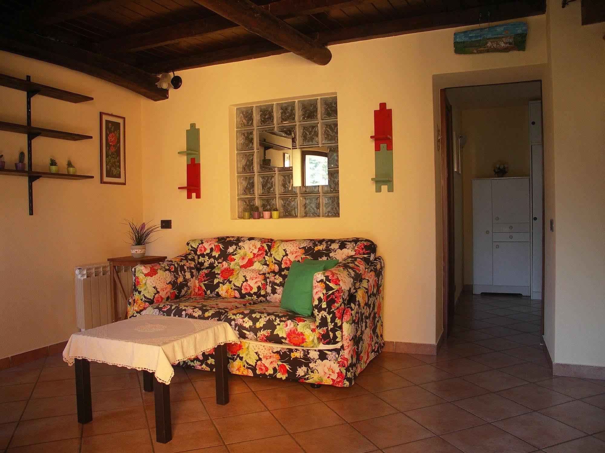 브리사고발트라바글리아 La Casa Del Borgo B&B 외부 사진
